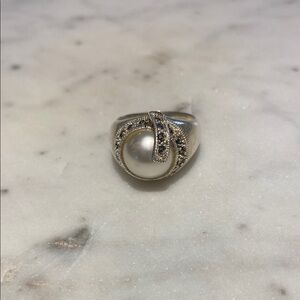 Beautiful Sterling Silver and faux Pearl Ring
